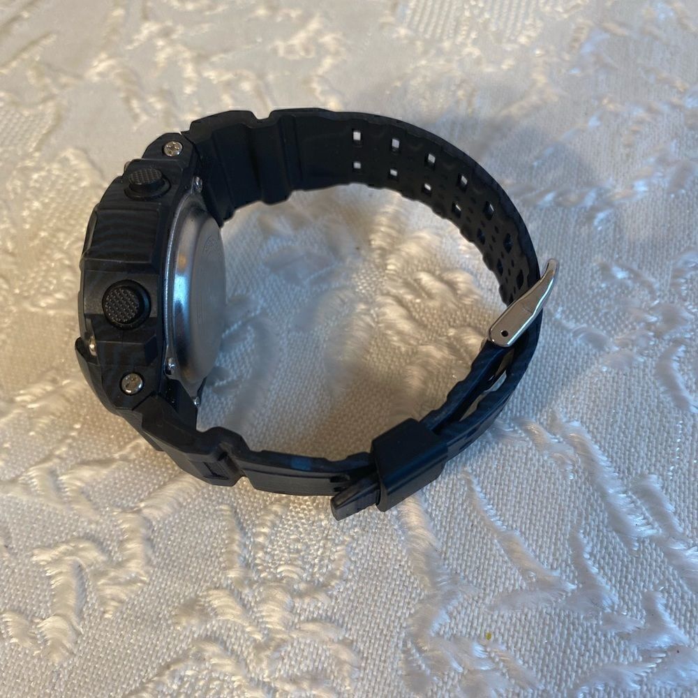 🥀SKMEI Sport Digital Watch Rubber Waterproof 💦 - Picture 2 of 8
